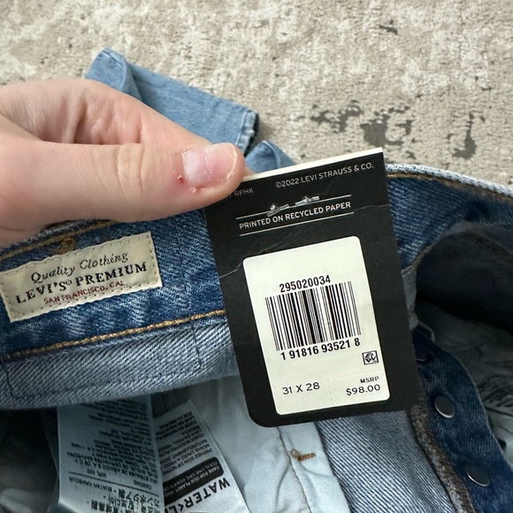 Levi’s 501 Skinny High Rise Distressed Denim Jeans Size 31X28 NWT - Picture 4 of 4